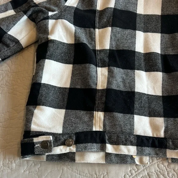 Love Tree Faux Fur Sherpa Lined Plaid Shacket / Jacket - Picture 10 of 11